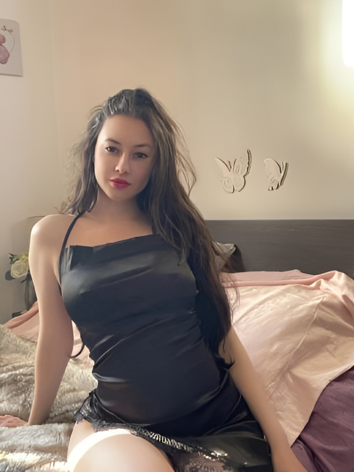 Индивидуалка Эмиля, доступна для личного знакомства от 10000 руб