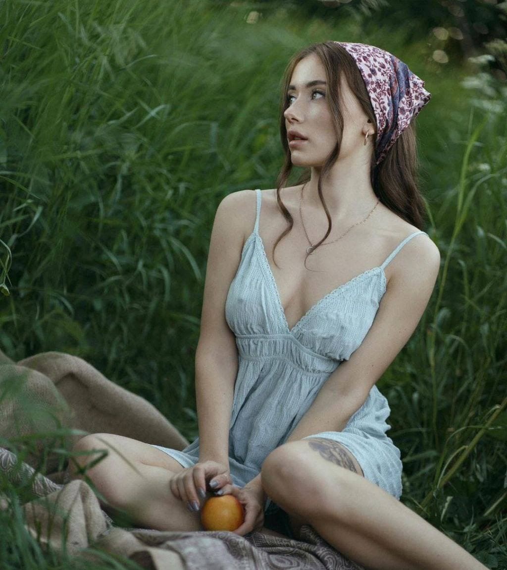 Ланочка привлекательная девушка из Дербента цена от 3000 руб